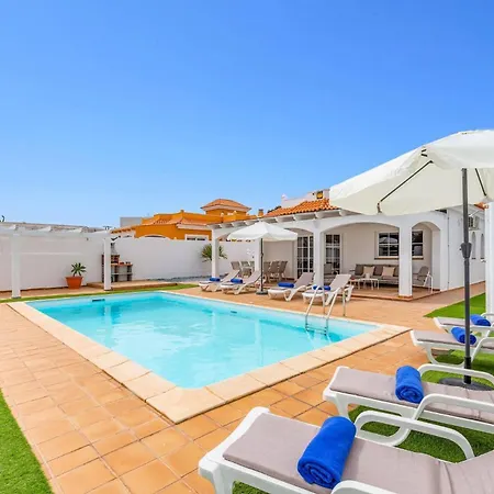 别墅 Naipa Golf By *